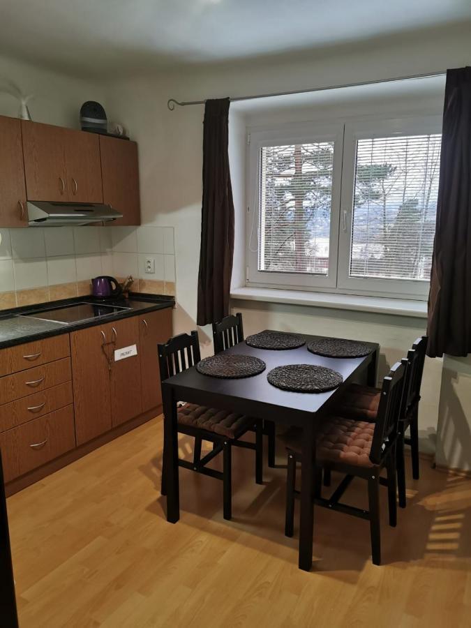 Apartman Romance リプノ・ナト・ヴルタヴォウ エクステリア 写真